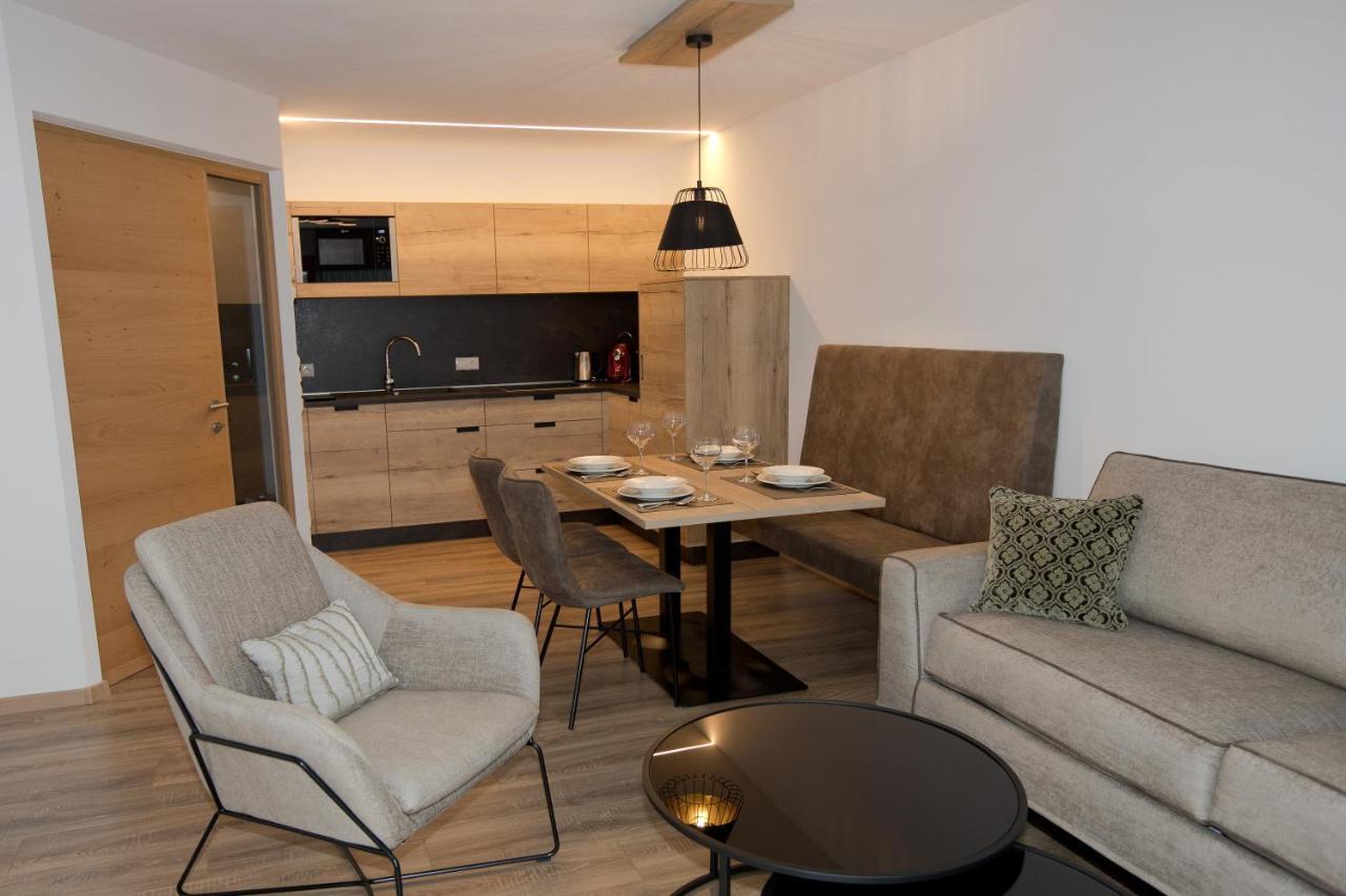Hotel Goldener Adler Curon Venosta Dış mekan fotoğraf