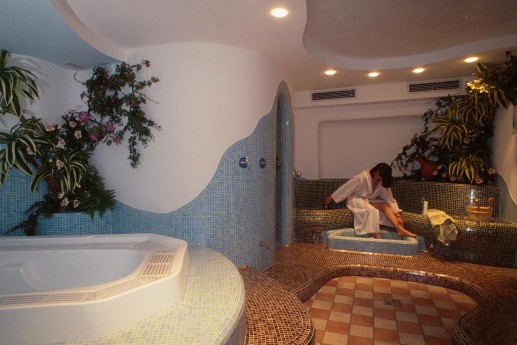 Hotel Goldener Adler Curon Venosta Dış mekan fotoğraf